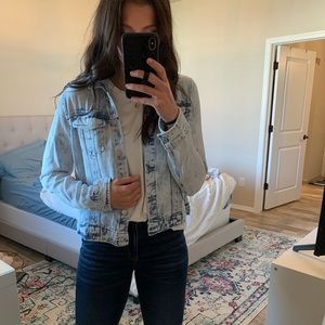 SOFT ACID WASH DENIM JACKET